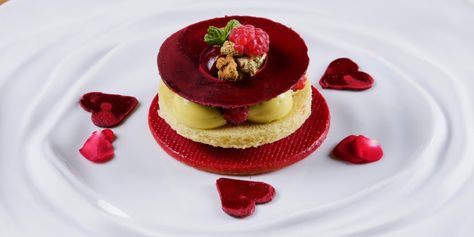 Menù di San Valentino gourmet: a casa come al ristorante Valentine's Menu Ideas, Fine Dining, Finger Foods, San Valentino, Pistachio, Mini Cheesecake, Tart, Cheesecake, Chef