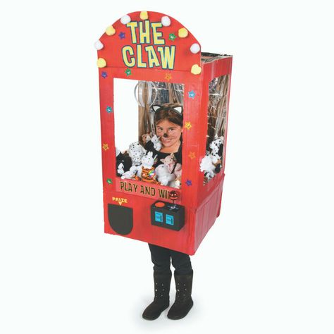 DIY Claw Machine Costume | Fun365 Claw Machine Costume, Diy Claw Machine, Claw Costume, Costume Ideas Easy, Clever Costumes, Best Halloween Costumes Ever, Homemade Halloween Costumes, Claw Machine, Homemade Costumes