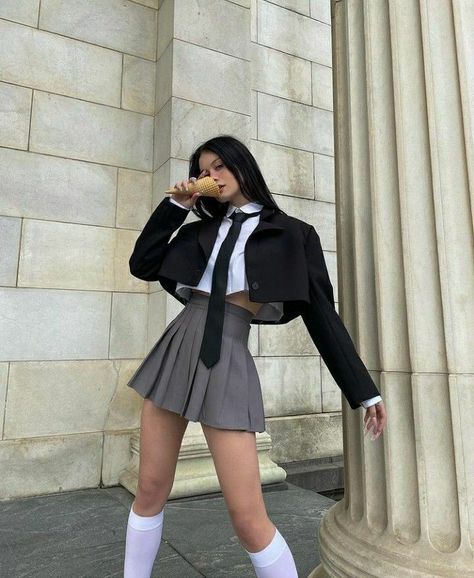 Mini Skirt Fashion, Birkenstock Outfit, Summer Pieces, Hello October, Miniskirt Outfits, Stylish Work Outfits, Trendy Fashion Outfits, Feminine Outfit, Kpop Fashion Outfits