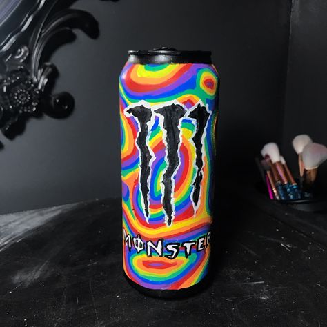 Painting Monster Cans, Monster Can Painting Ideas, Monster Energy Drink Can Crafts, Things To Do With Monster Cans, Monster Can Ideas, Monster Can Crafts, Monster Cans Diy, Monster Flavors, Monster Decorations