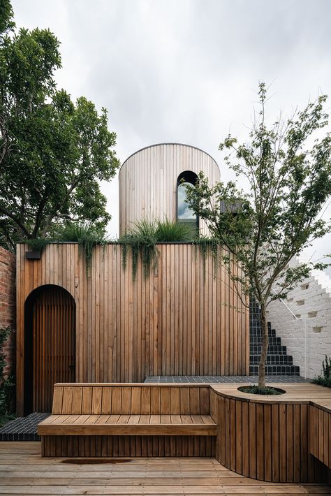 Melbourne Architecture, Bridge House, Solar Powered Lanterns, Victorian Terrace House, House Simple, Pool Landscape Design, Victorian Terrace, The Courtyard, Outdoor Restaurant