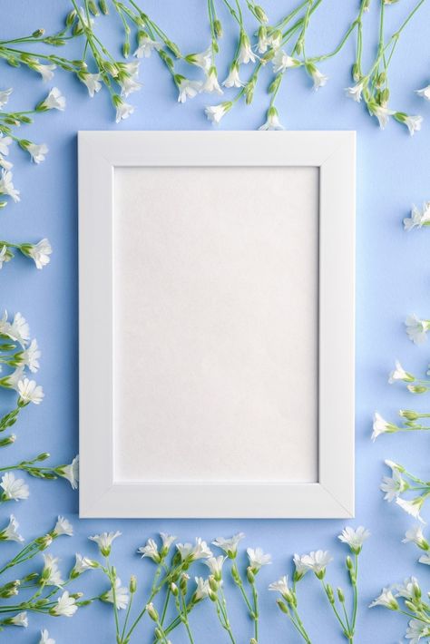 Flowers On Blue Background, Empty Picture Frames, Pink Spring Flowers, White Photo Frames, Blank Photo, Birthday Collage, Picture Frame Shelves, Old Picture Frames, Wooden Photo Frames