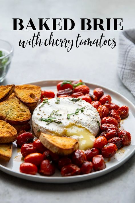 Baked Brie With Cherry Tomatoes, Baked Brie With Tomatoes And Basil, Baked Brie Tomato Recipes, Brie And Tomato Appetizer, Bruschetta Baked Brie, Baked Brie With Tomatoes, Crustini Appetizers Brie, Hot Party Food, Cherry Appetizers