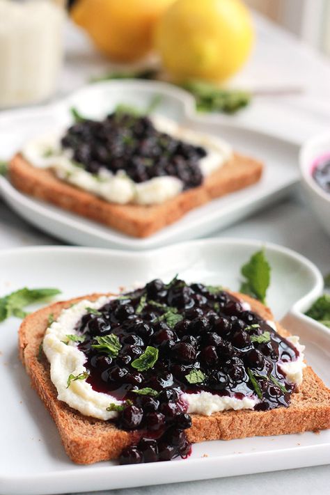 Fruit And Ricotta, Ricotta Toast Breakfast, Breakfast Ricotta, Brunch Plate, Ricotta Toast, Pink Moscato, Blueberry Sauce, Breakfast And Brunch, Toast Toppings