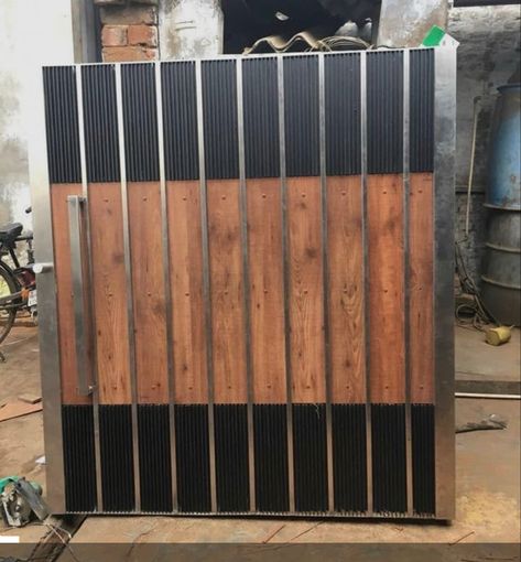 Hpl Gate Design Modern, Hpl Gate Design, Hpl Door, House Entrance Gate, Ms Gate, Compound Gate, Modern Gate Design, Ss Gate, Stairs Tiles Design