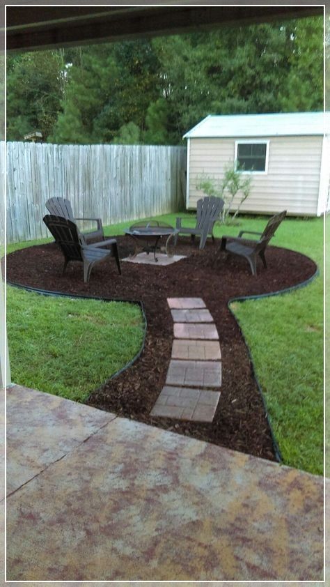 Diy Garden Landscaping, Backyard Area, Patio Landscaping, Backyard Fire, Small Backyard Patio, Small Yard, Backyard Makeover, Backyard Patio Designs, Small Backyard Landscaping