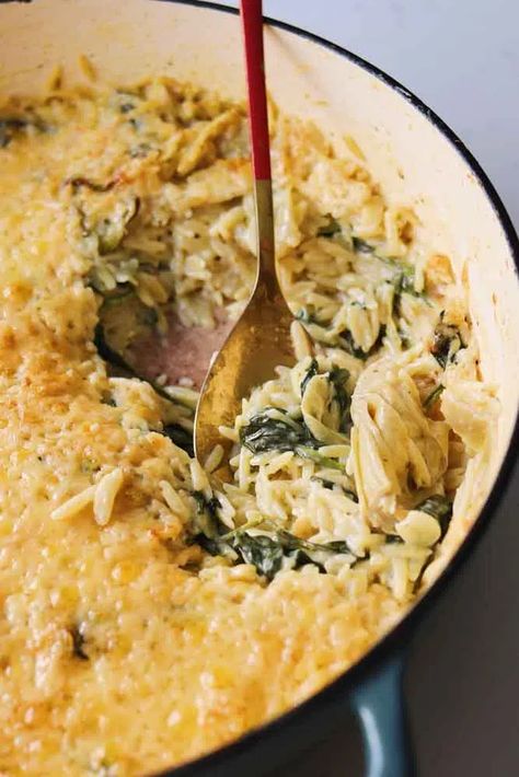 One Pot Cheesy Spinach Artichoke Orzo - Grilled Cheese Social Spinach Artichoke Orzo, Artichoke Orzo, Cheesy Orzo, Orzo Pasta Recipes, Cheesy Spinach, How To Cook Orzo, Orzo Recipes, Hearty Stews, One Pot Pasta