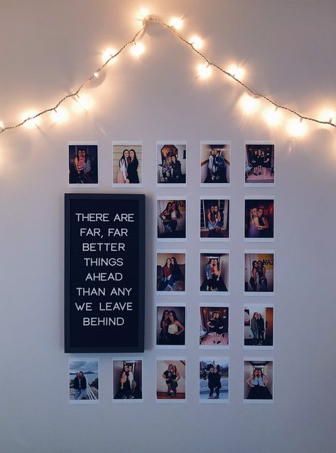 Room Decor Ideas Homemade, How To Arrange Polaroids On Wall, Photo Wall Polaroid Room Decor, Poloroid Pictures Ideas Wall Collage, How To Decorate Polaroid Pictures, Quotes For Wall Decor Bedroom Aesthetic, Room Decor Photos Wall Collage, Polaroid Bedroom Ideas, Photowall Ideas Bedroom Aesthetic