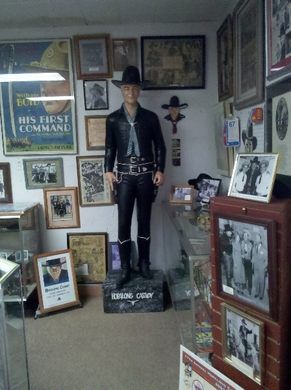 Hopalong Cassidy Museum – Cambridge, Ohio - Atlas Obscura Old West Saloon, Cambridge Ohio, Hopalong Cassidy, Television Set, Tv Westerns, The Lone Ranger, Western Music, Atlas Obscura, Roy Rogers