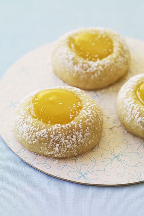 Best Thumbprint Cookies, Lemon Thumbprint Cookies, Thumbprint Cookies Recipe, Thumb Print, Thumbprint Cookies, Chocolate Filling, Lemon Desserts, Lemon Recipes, Lemon Curd