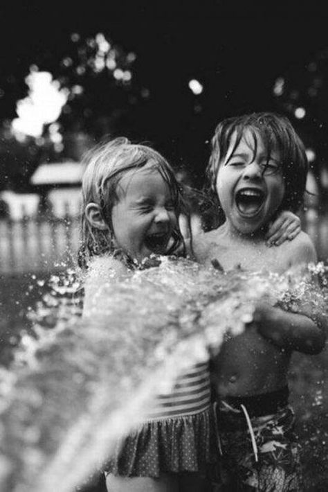 50 Great Black and White Photographs from the Masters of Photography- Part 2 — Steemit Child Smile Quotes, Happy Kids Quotes, Random Texts, Kind Photo, Spiritual Things, Sibling Photography, Child Smile, 인물 사진, Black And White Photographs