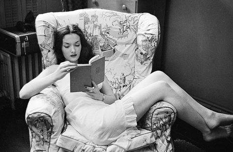 Reading by Kubrick Stanley Kubrick Photography, Kubrick Photography, Stanley Kubrick Movies, A Clockwork Orange, 사진 촬영 포즈, Leyte, Clockwork Orange, Reading A Book, Woman Reading