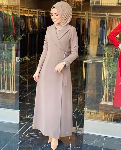 Islamic Fashion Dresses, Modest Dresses Fashion, Modest Dresses Casual, Pakistani Bridal Dresses, Muslimah Fashion Outfits, Islamic Clothing, Islamic Fashion, Hijab Dress, Muslimah Fashion