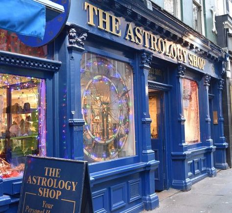 The Astrology Shop. Small store covered in books and crystals; somewhat chaotic in its core but warm and friendly and literally my favourite place on Earth. 78 Neal Street, Covent Garden, London. Metaphysical Store, Covent Garden London, London Attractions, Colorful Places, Balcony Plants, Book Cafe, London Life, Covent Garden, Coffee And Books