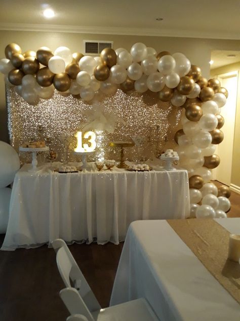 White And Gold Theme Birthday Party, White And Golden Decoration Party, Gold And White Bday Theme, Colors For Birthday Parties, Glitz And Glam Sweet 16 Party Ideas, Gold White And Silver Party Decorations, Champagne Gold Birthday Theme, Beige And Gold Birthday Theme, White And Gold Birthday Party Decor