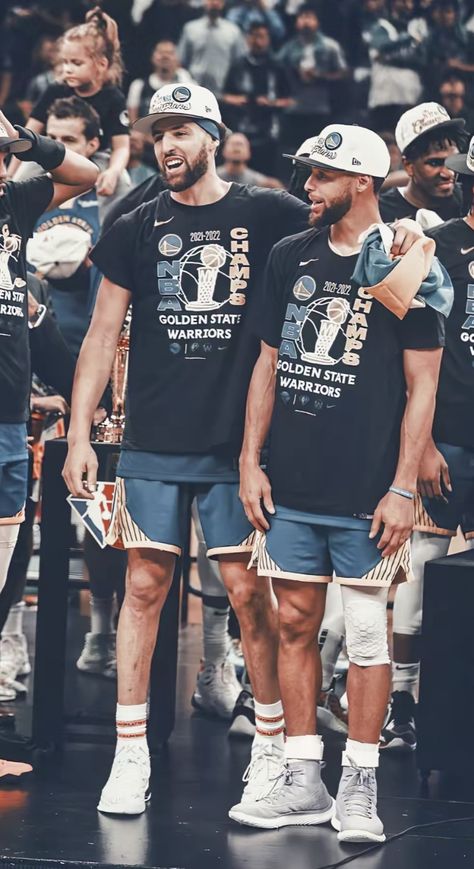 Curry Thompson Poole, Splash Brothers Wallpaper, Klay Thompson Aesthetic, Klay Thompson Wallpaper, Nba Wallpapers Stephen Curry, Stephen Curry Photos, Stephen Curry Wallpaper, Mvp Basketball, Curry Wallpaper