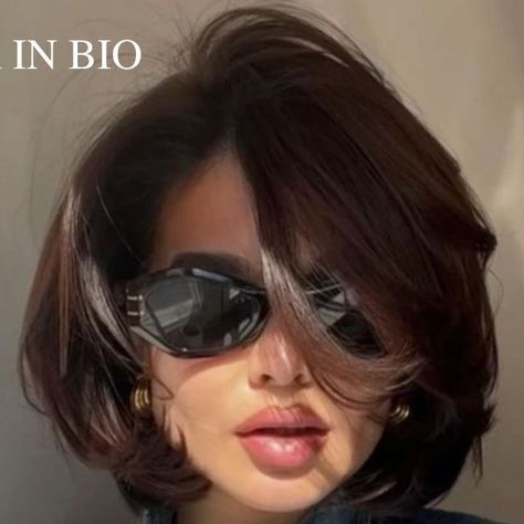 behindthechair.com on Instagram: "* The ’90s Bob/Lob Revival is Here✂️ 👉 Click Link in Bio 👈 If there’s been one solid reference among our clients this year—it’s the nostalgic hair of iconic ’90s supermodels. Enter the next chapter: The internet’s latest obsession is the luxe Christy Turlington-inspired bob. The swishy, nineties bob with a strong perimeter and bouncy bevel adds instant-volume, elongates the neck and makes hair appear fuller. Whether jaw or collar bone-skimming, this chic hairc 90s Bob, Chic Haircut, Iconic 90s, 90s Hairstyles, French Hair, Makati, Great Hair, Aesthetic Hair, Hair Dos