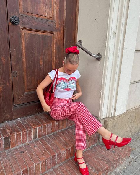 gingham is a neutral ♥️🍒 | Instagram Gingham Summer Outfit, Gingham Button Up Shirt Outfit, Funky Outfits Summer, Red Gingham Outfit, Red Aesthetic Outfits, Cupid Core, Red Summer Outfits, Gingham Clothes, Street Fashion Aesthetic