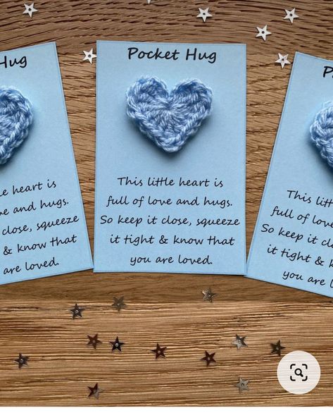 Pocket Hugs Poem, Pocket Hug Ideas, Crochet Pocket Hug, Crochet Hugs, Small Crochet Gifts, Crocheted Heart, Pocket Heart, Pocket Hugs, Crochet Heart Pattern