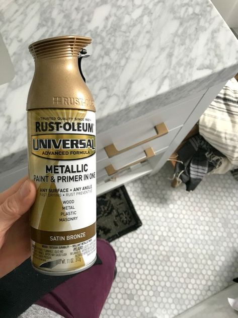 Looking to go gold with the fixtures in your home? I'm sharing the best gold spray paint and spray paint tips in this post. #nestingwithgrace #goldpaint #spraypaint #diyhomedecor Spray Paint Gold Fixtures, Rustoleum Brass Spray Paint, Best Antique Gold Spray Paint, Best Brushed Gold Spray Paint, Spray Paint Cabinet Pulls, Matte Gold Spray Paint, Rustoleum Antique Brass Spray Paint, Best Antique Brass Spray Paint, Gold Spray Paint Comparison