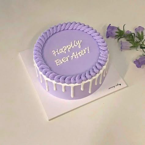 Violet Cakes, Cake Designs For Girl, Purple Cakes Birthday, Decorate A Cake, 13 Birthday Cake, Pastel Cakes, Violet Pastel, Purple Cakes, Simple Cake Designs