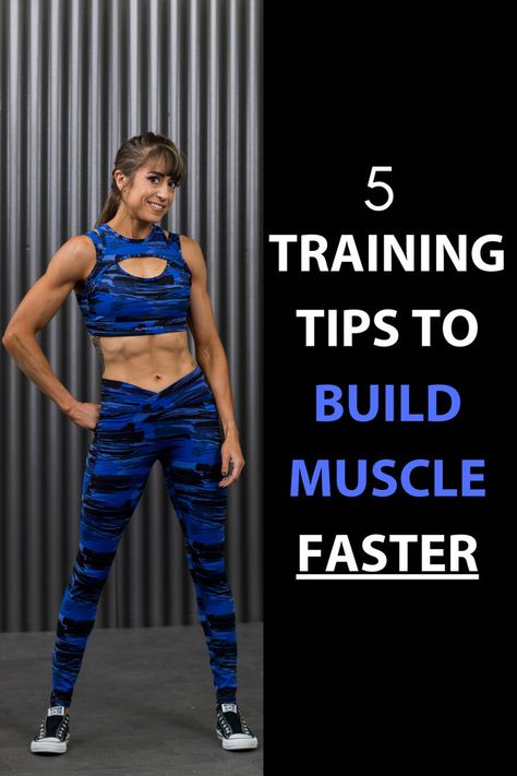 Want to look more defined and build muscle? Try these training techniques! Muscles Building Workouts, Muscular Build Women, How To Build Muscle In Arms For Women, Muscle Definition Women, Build Shoulder Muscle For Women, How To Build Muscle, How To Build Muscle For Women, Build Muscle Women, Barbell Workouts