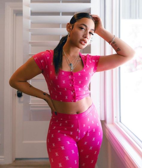 Dani Leigh, Pink Highlighter, Jersey Crop Top, Pink Highlights, Savage X Fenty, Pink Hair, Highlighter, Two Piece Pant Set, Two Piece Skirt Set