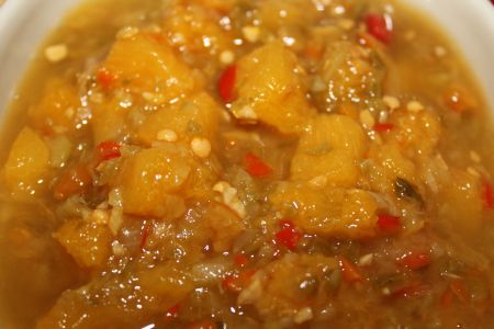 Peach Habanero Salsa Recipe - How To Make Fresh Or Or Canned!  The sweetness mixed with the heat is irresistible! Peach Habanero Salsa, Habanero Salsa Recipe, Habanero Recipes, Ninja Blender Recipes, Mango Chutney Recipe, Peach Salsa Recipes, Habanero Salsa, Canning Peaches, Canning Salsa