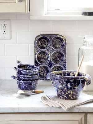 Bennington Vermont, Bennington Pottery, Country Living Magazine, Batter Bowl, New England Travel, Ceramic Workshop, Everyday Dishes, Friends Set, Usa Products