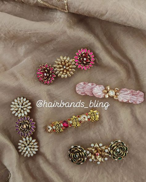 Customised kundan work Centre clips . . .dm for customisation . #centerclips #hairaccessories #handmade #hairclip #designer #fashion #trending #handcrafted #aariwork #silkthreadbangles Bangle Making, Thread Crafts, Bow Drawing, Silk Thread Bangles Design, Fairy House Crafts, Thread Bangles Design, Bead Hair, Baby Clothes Patterns Sewing, Kundan Work