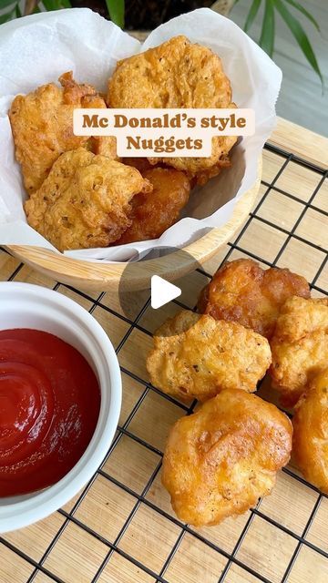 Copycat McNuggets!!💛 Can’t believe they turned out so good! Who needs McDonald’s when you have this recipe! Also it’s very freez... | Instagram Chicken Recipes Toddler, Copycat Mcnuggets, How To Make Chicken Nuggets, Chicken Breast Recipes For Kids, Cornflour Recipes, Chicken Mince Recipes, Kids Chicken Nuggets, Chicken Breast Pieces, Wet Batter