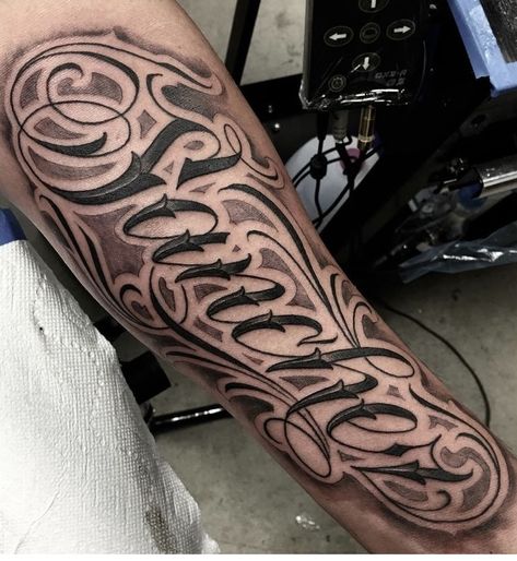 Forearm Name Tattoos, Last Name Tattoos, Typographic Tattoo, Chicano Tattoos Lettering, Tattoo Name Fonts, Arm Tattoos Black, Tattoo Font For Men, Names Tattoos For Men, Chicano Lettering