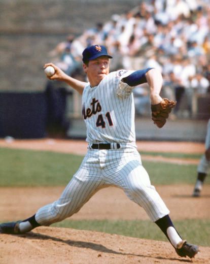 Tom Seaver of the New York Mets. BL-1703.75 (National Baseball Hall of Fame Library) Baseball Sunglasses, Padres Baseball, Baseball Hall Of Fame, Mets Baseball, Baseball Pitcher, Baseball Pictures, Baseball Boys, Tigers Baseball, Baseball Photos