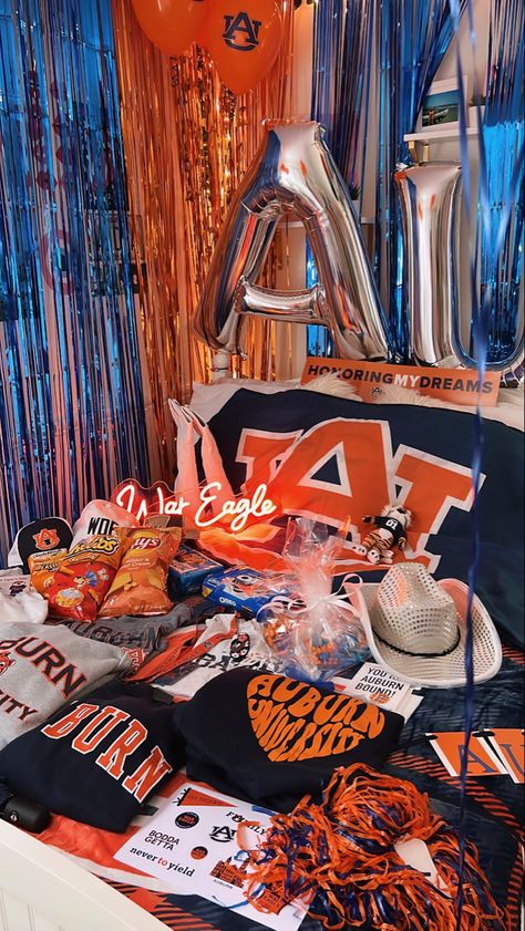 Auburn University Sorority, Auburn Dorm Room Quad, Auburn Grad Party, Auburn College Aesthetic, Auburn University Aesthetic, Auburn Dorm Room, Auburn Aesthetic, Auburn University Dorm, Auburn Sorority