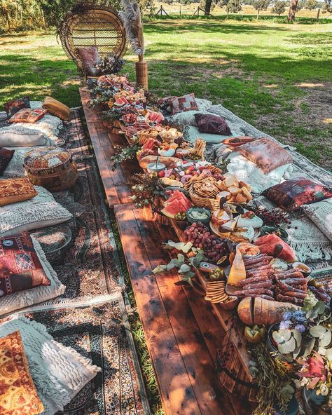 ✨The best way to celebrate is with a Miss Mays Picnic.✨ - - This luxurious 5m long feast was for a wonderful baby shower we recently… Picnic Styling, Table Picnic, Picnic Inspiration, Picnic Style, Grazing Table, Boho Picnic, Picnic Date, Boho Party, Grazing Tables