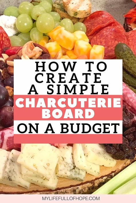 Essen, Charcuterie Board On A Budget, Simple Charcuterie Board, Simple Charcuterie, Small Cheese Boards, Charcuterie Appetizers, Charcuterie Board Meats, Food Boards, Charcuterie Inspiration