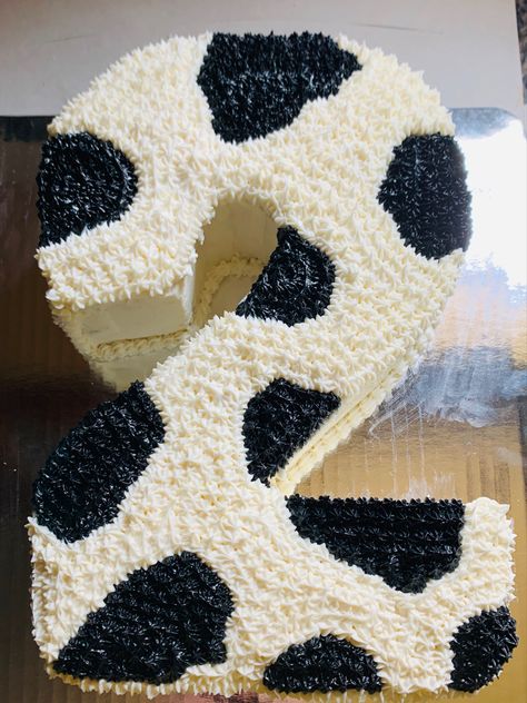 Cow 2nd Birthday Cake, Moo I’m 2 Birthday, Cow Shag Cake, Oink Baa Moo Im Two Cupcakes, Cow Birthday Cake Diy, Cow Cake First Birthday, Number 2 Farm Cake, Moo Moo I’m Two Birthday Cake, Moo Moo Im Two Cookies