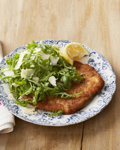 pork milanese Pork Milanese, Milanese Recipe, Boneless Pork Loin Chops, Pork Meals, Easy Pork Chops, Easy Pork Chop Recipes, Boneless Pork Loin, Pork Loin Chops, Summer Dishes