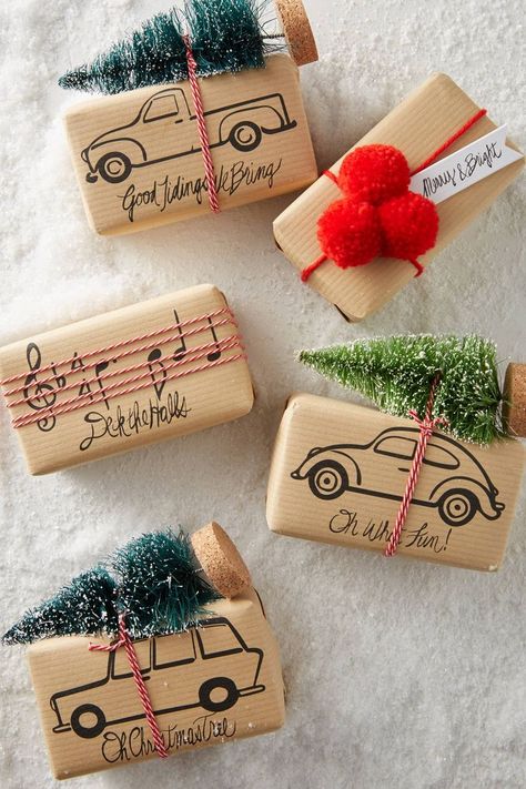 Driving Home For Christmas, Amazing Christmas Gifts, Boho Winter, Unique Gift Wrapping, Creative Gift Wrapping, Diy Gift Wrapping, Fashion Boho, Christmas Tags, Wrapping Ideas