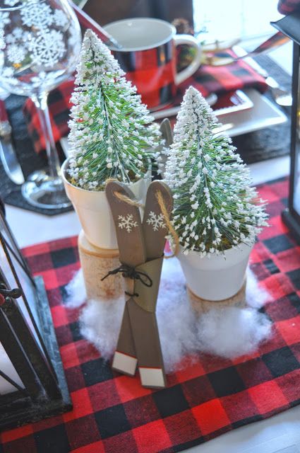 Natal, Ski Theme Centerpiece, Skiing Party Theme, Apres Ski Tablescape, Ski Birthday Party Ideas, Ski Centerpieces, Ski Tablescape, Ski Lodge Theme Party, Ski Party Decorations