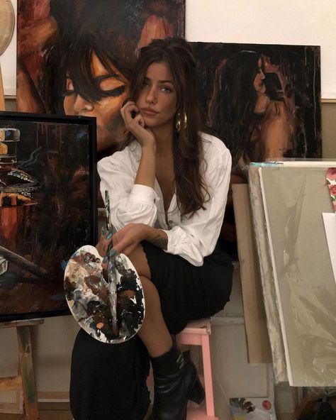 27.4 mil curtidas, 95 comentários - DANIELLA JONES (@dandanjones) no Instagram: “my passion, my love” Daniella Jones, Painter Photography, Art Studio Room, Painting Ideas For Beginners, Canvas For Beginners, Arte Van Gogh, Canvas Painting Ideas, Easy Canvas Painting, Artist Aesthetic