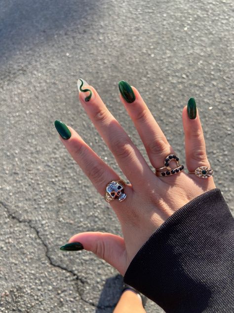 Harry Potter Nails, Green Acrylic Nails, Nagel Tips, Edgy Nails, Minimal Nails, Simple Acrylic Nails, Short Acrylic Nails Designs, Dream Nails, Fire Nails