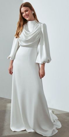 Elegant Long Dresses Formal, Muslim Fashion Dress Gowns, Modest Dresses Muslim, Satin Bridal Dress, Street Fashion Inspiration, Modest Street Fashion, Bride Dress Simple, Evening Dress Collection, Gowns Dresses Elegant