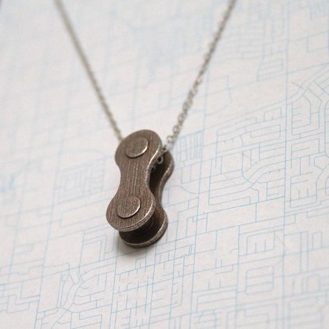 Bike Chain Necklace, Bike Chain Jewelry, Bike Chain Tattoo, Bike Chain Art, Recycled Bike Parts, Bike Craft, Bicycle Jewelry, Bike Jewelry, Bicycle Chains