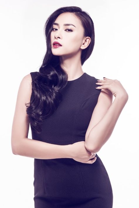 Veronica Ngo, Asian Celebrities, Asian Beauty, Beautiful People, Vietnam, Camisole Top, Most Beautiful, Little Black Dress, Actresses