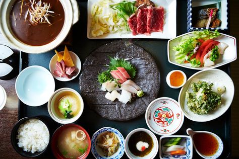 Japanese Diet, Japanese Dinner, Ancient Japan, Seasonal Produce, Japanese Tea Ceremony, Course Meal, Ancient Origins, Food History, In Season Produce