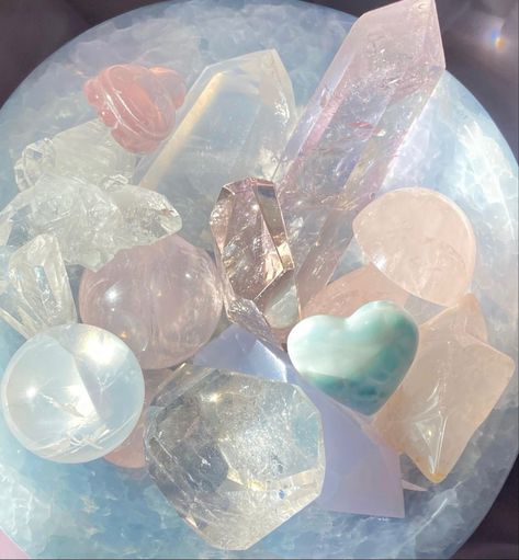 Paz Hippie, No Ordinary Girl, Crystal Vibes, Mermaid Aesthetic, Mermaid Dreams, Pretty Rocks, Mia 3, Images Esthétiques, 문신 디자인