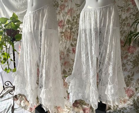 Vintage Bloomers, White Lace Pants, Lace Bloomers, Shabby Chic Tags, Upcycling Clothes, Eco Clothing, Vintage Slip, Womens Trousers, Lace Pants