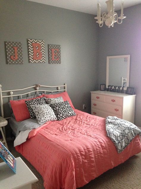 Gray and coral bedroom. Coral And Grey Bedroom, Gray And Coral Bedroom, Coral Bedroom Decor, Canvas Lettering, Coral Bathroom Decor, Teal Bedroom Decor, Coral Bedroom, Grey Bedroom Design, Girls Room Design