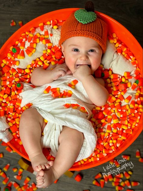 Milestone Pictures For Babies, Newborn Halloween Picture Ideas, Cute Fall Newborn Pictures, Halloween Baby Photoshoot At Home, Candy Corn Photoshoot, October Pictures For Babies, October One Month Picture, 100 Foods Before One Photoshoot, Fall Pumpkin Baby Photoshoot